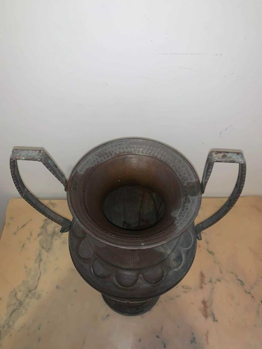 Suport de umbrele sub forma de cupa din cupru