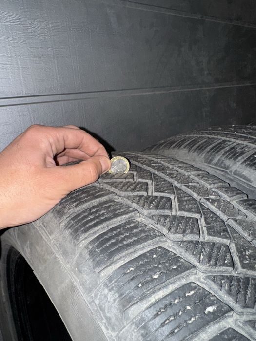 Зимни гуми CONTINENTAL 235/55R19