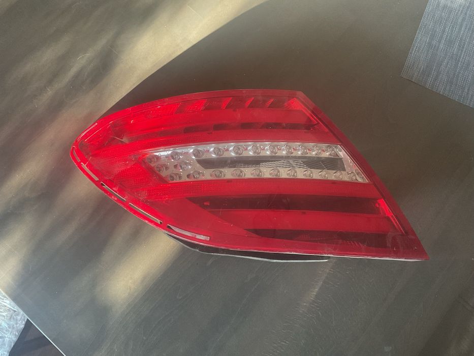 Mercedes C class w204 - ляв стоп оригинален
