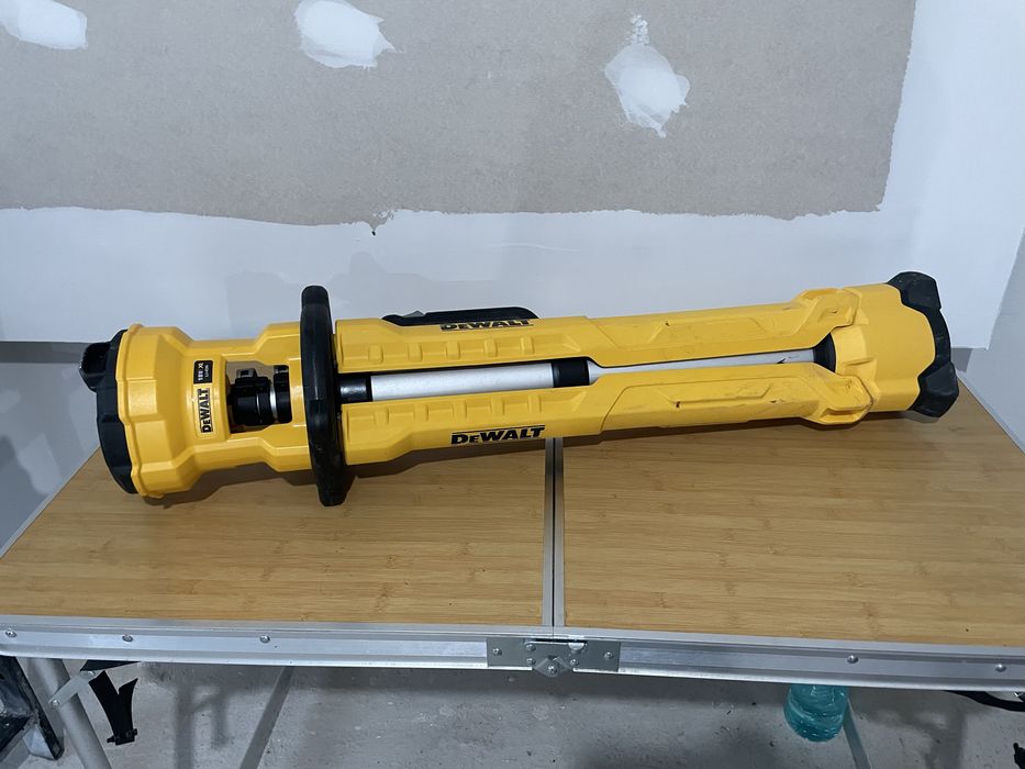 Dewalt led 18v impecabil
