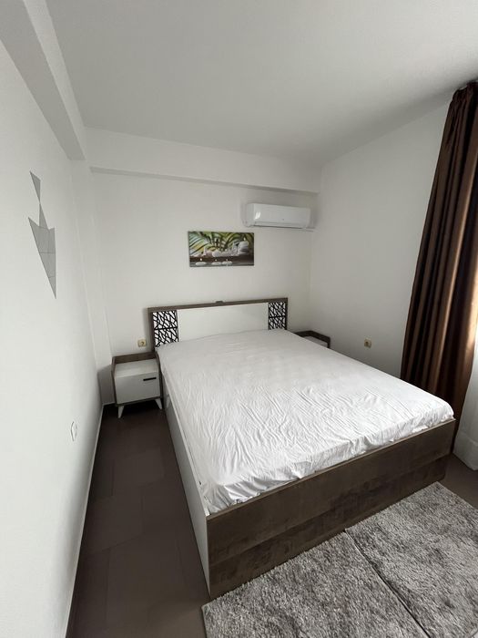 Двустаен апартамент под наем в Център