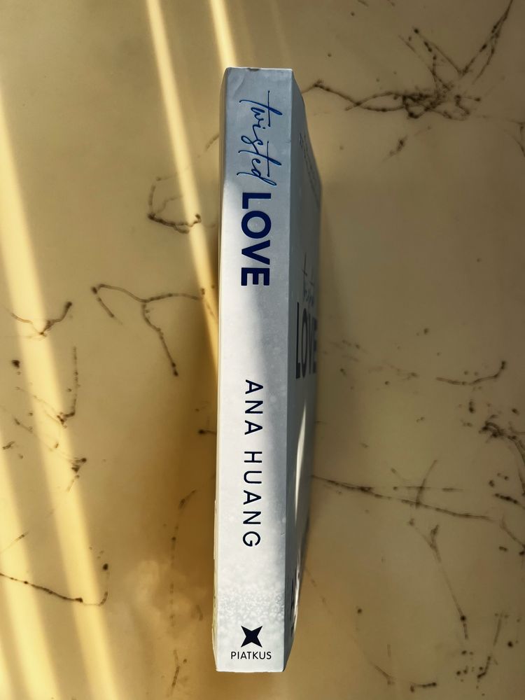 Книга: “Twisted love” - Ana Huang