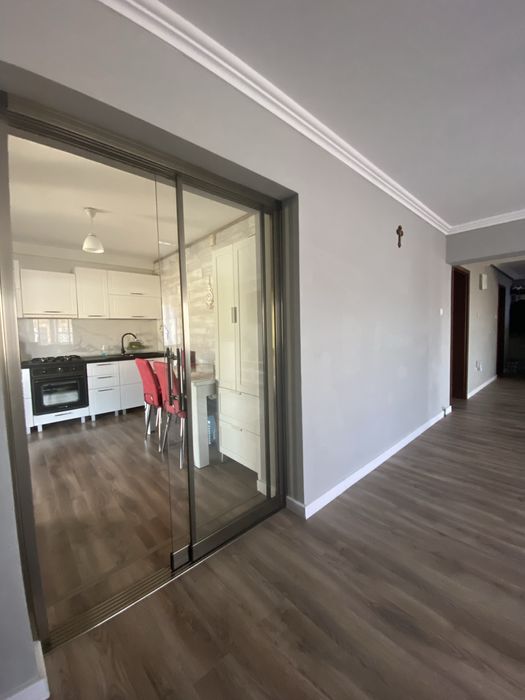 Proprietar-Casa-4 camere-Panouri Fotovoltaice- asfalt