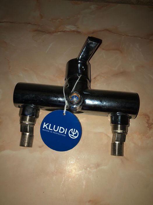 Vând 3 bateri de bideu noi și una de dus