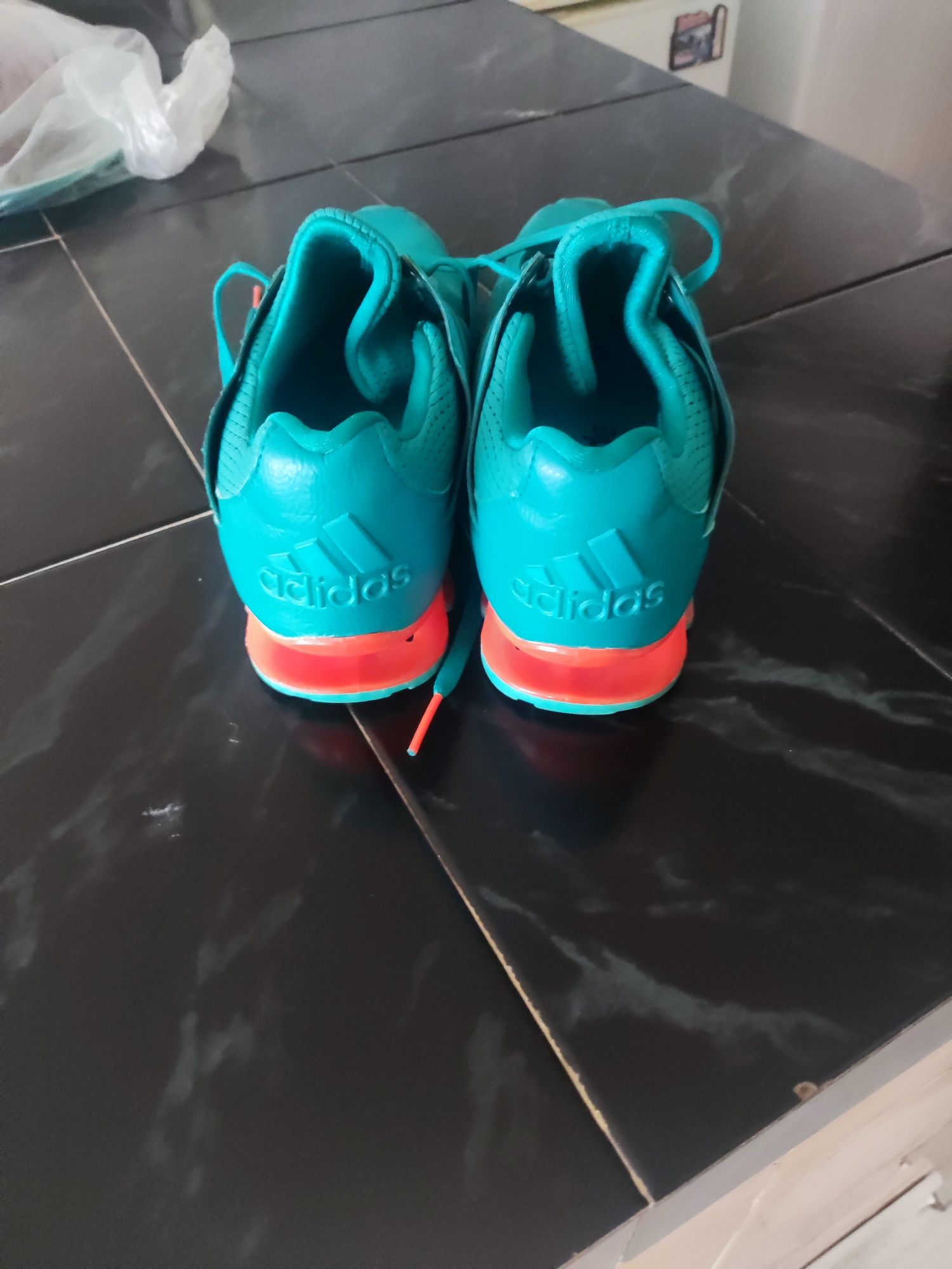 Маратонки Adidas Springblade