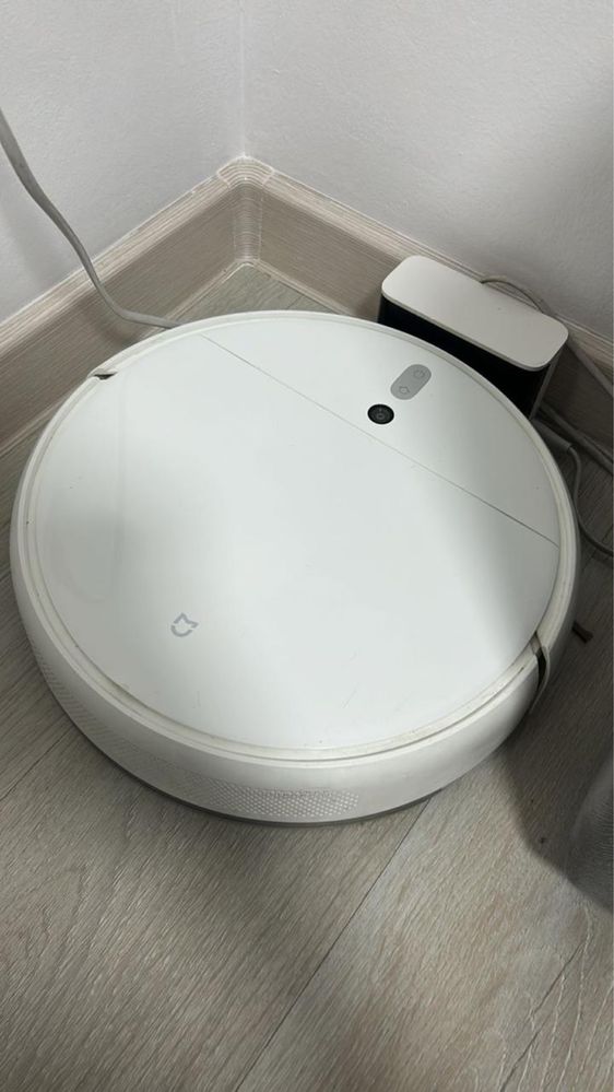 Робот-пылесос Xiaomi Mi Robot Vacuum-Mop