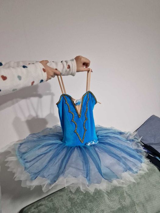 Vand Rochita balet cu tutu