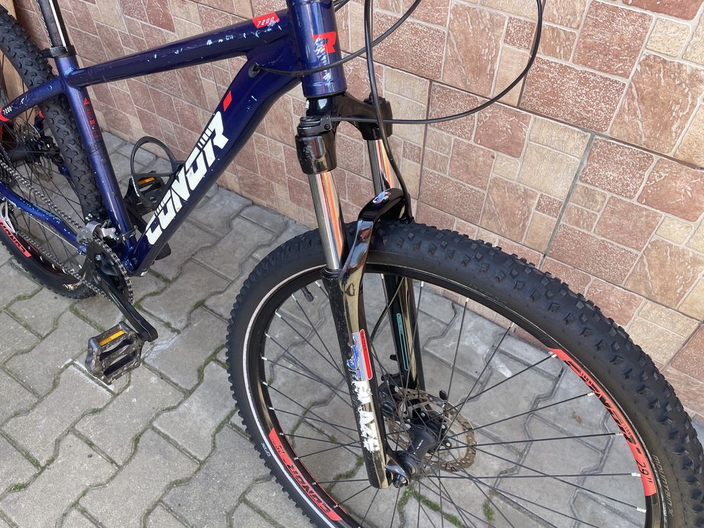 Bicicleta MTB  29-er frane hidraulice