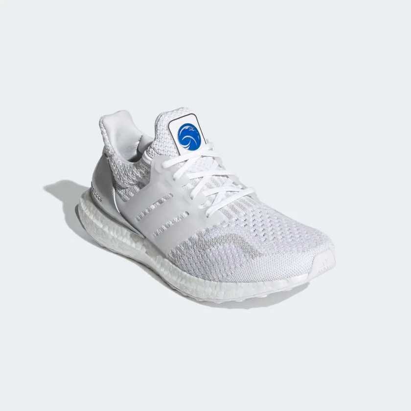 Оригинални маратонки * ADIDAS ULTRABOOST DNA 5.0 NASA * EU40