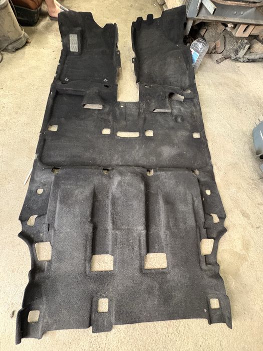 ковролан салона на Toyota Highlander 3 поколения (XU50, 2014–2019)