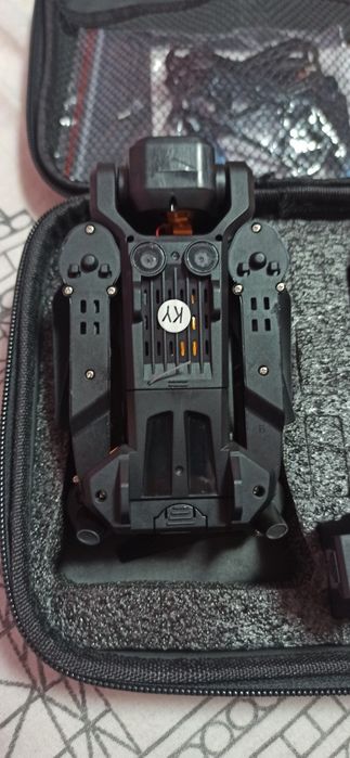 Дрон с HD тройна камера