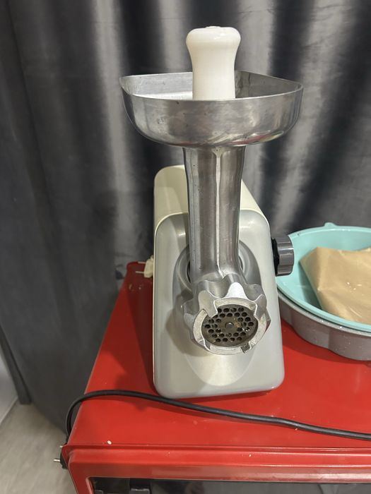 Продам Мясорубку