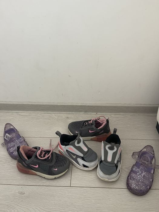 Vand lot adidasi nike si sandale