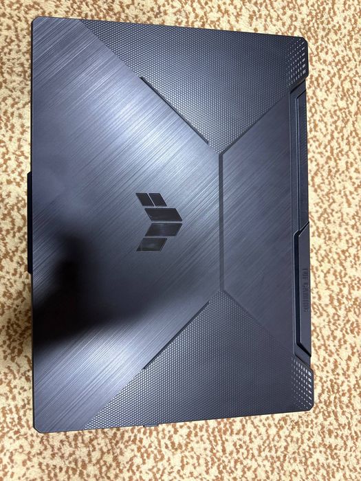 ноутбук Asus tuf gaming A15 rayzen 7 ti. RTX 3050 4GB