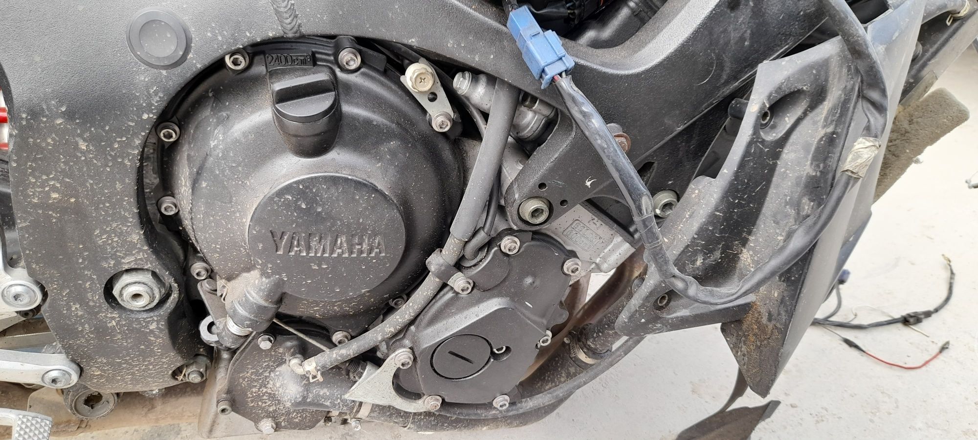 Само на части Yamaha r6 2004