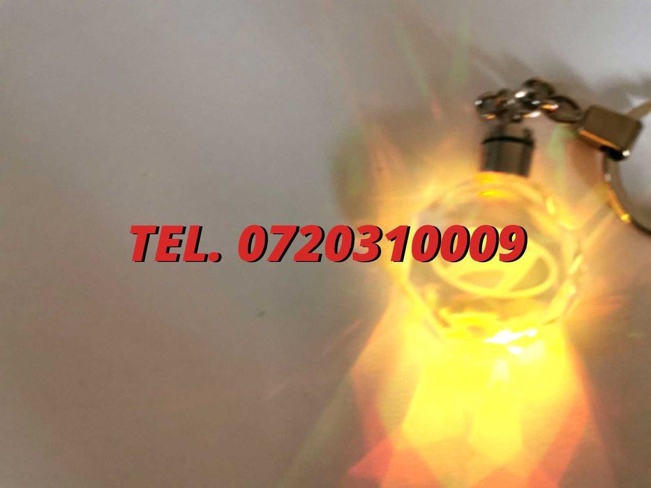 Breloc Sticla Cu Led 6 Culori Hyundai