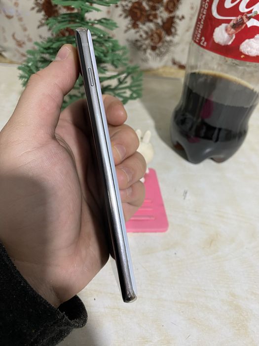 Флагман samsung s10 ram 8 встроенной 128