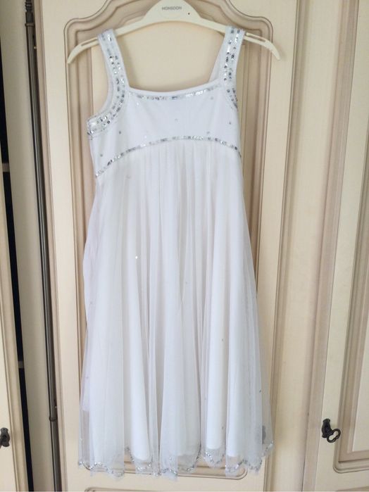 Rochita ocazie speciala marimea 7-8 ani