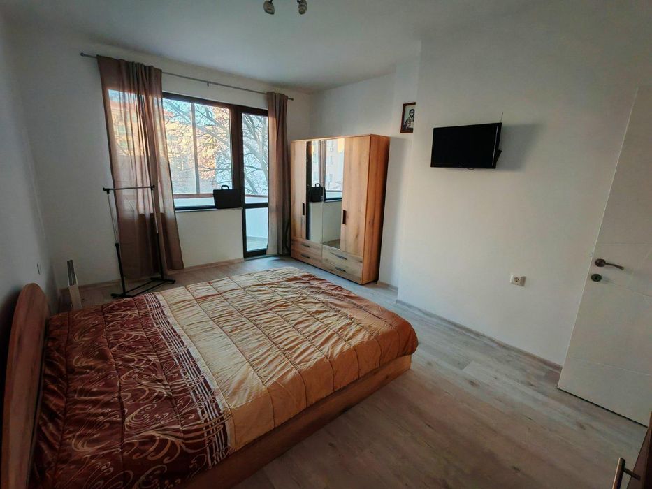 Двустаен апартамент под наем в кв. Кючук Париж