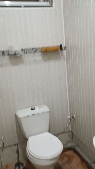 Чиланзар8 ул Катартал в доль дороги 18м²1этаж свой сан узел Юр адреса