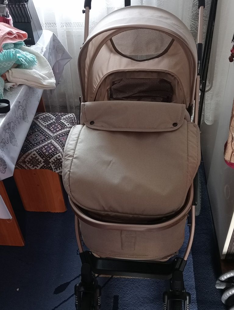 Продам коляску детскую