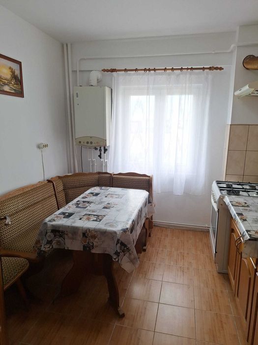 Apartament cu 3 camere Iasi zona Mircea cel Batran