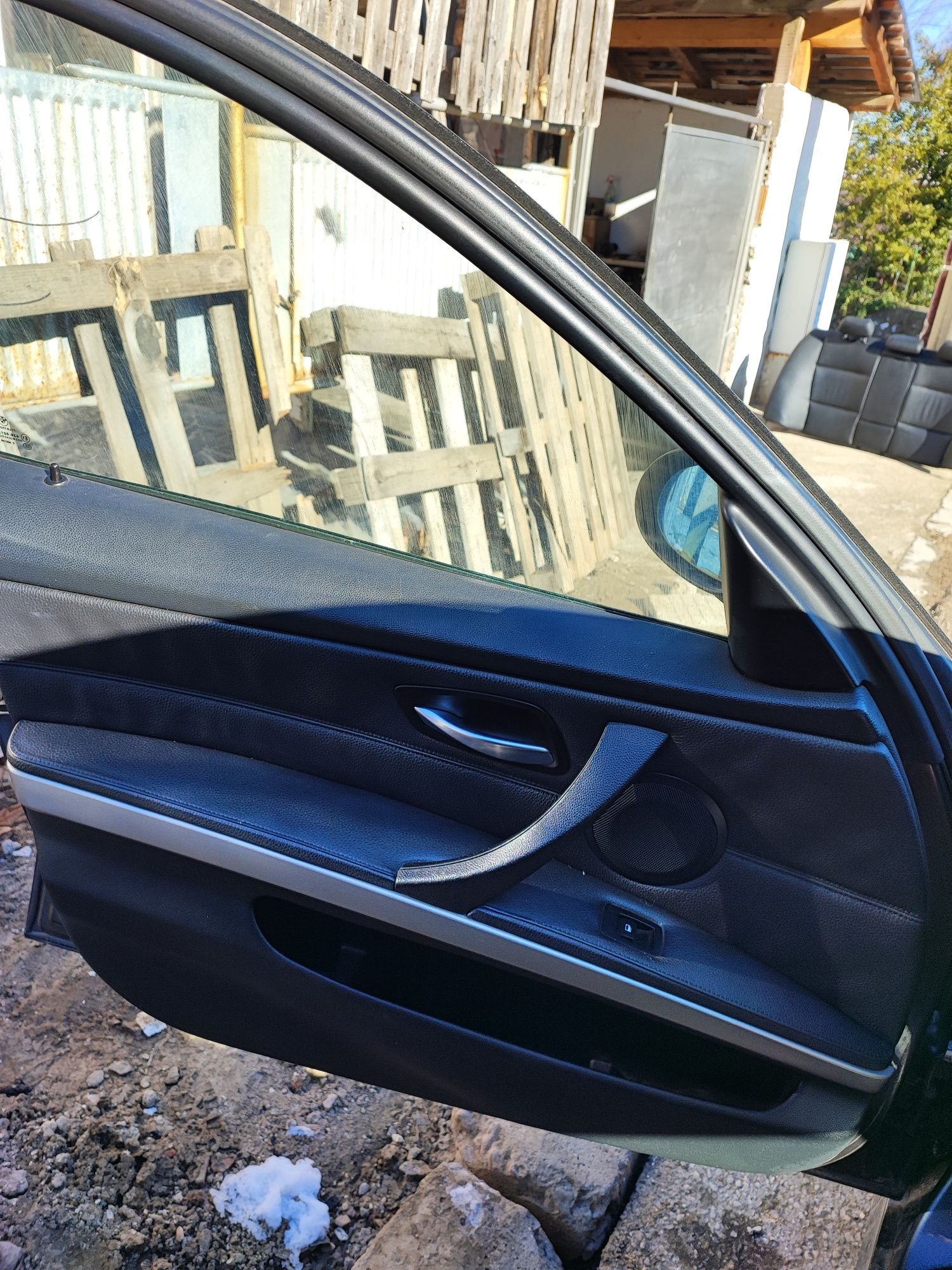 Оборудвани врати BMW E90