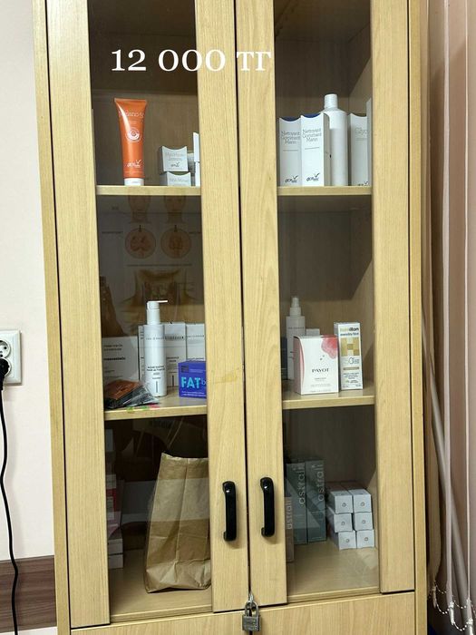 Шкафы для офиса в отличном состоянии