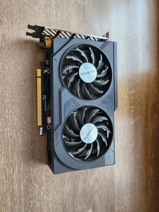 RTX 4060 GYGABYTE видеокарта
