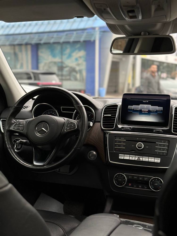 Mercedes-Benz GLS 400 4MATIC