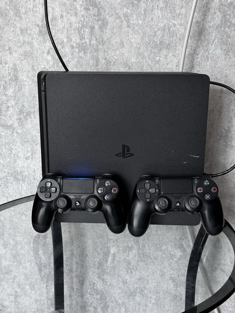 PlayStation 4 slim, 1 TB