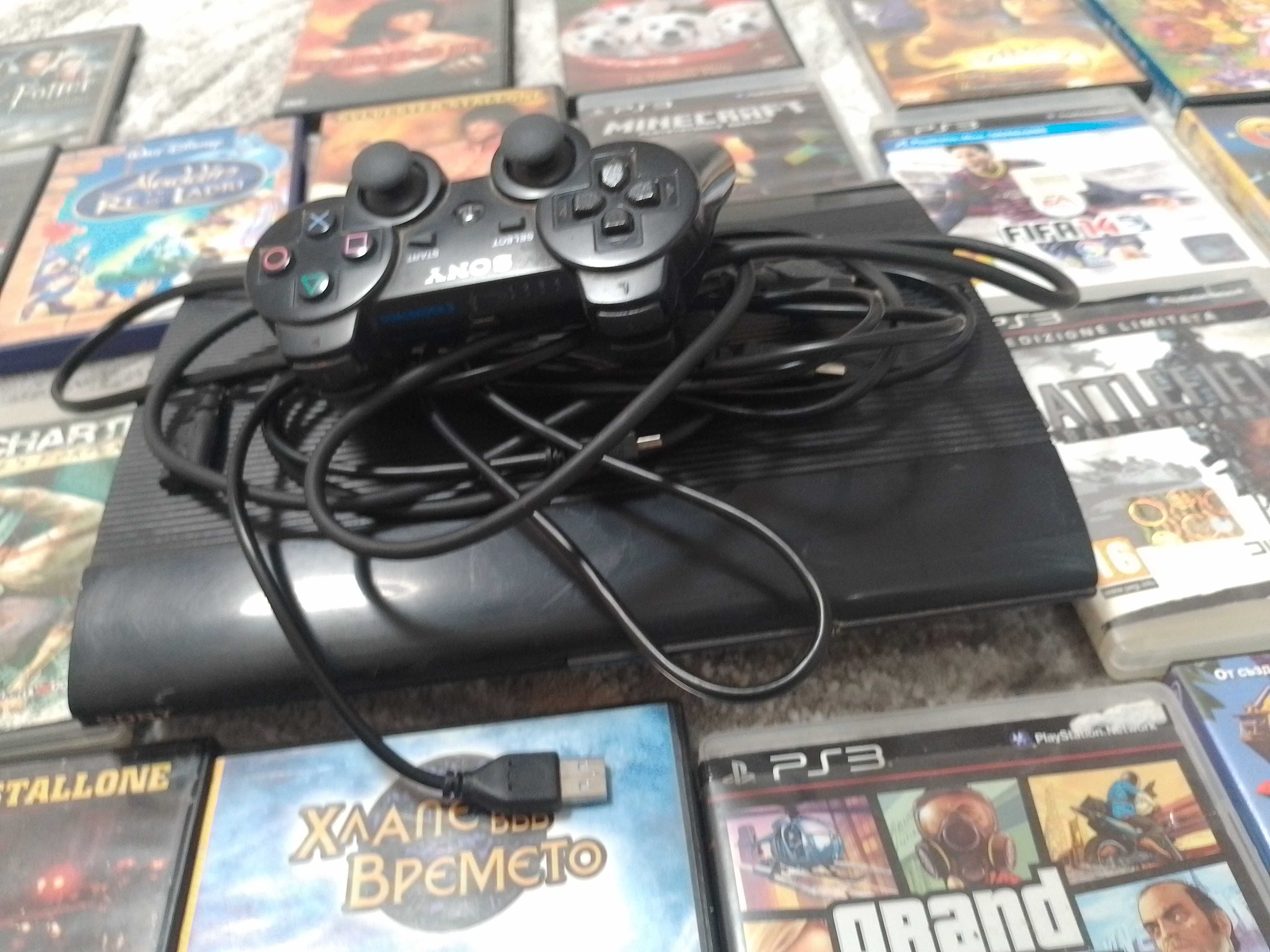 Продавам PlayStation 3 с 24 диска с контролер и кабели
