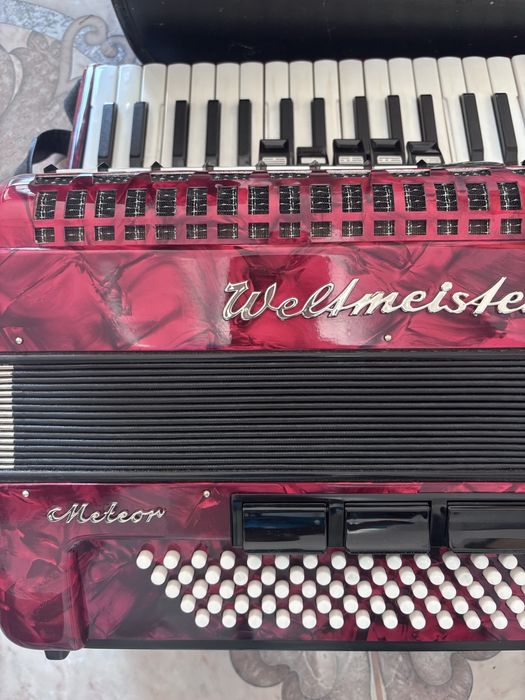 Acordeon  Weltmeister Meteor folosit o data