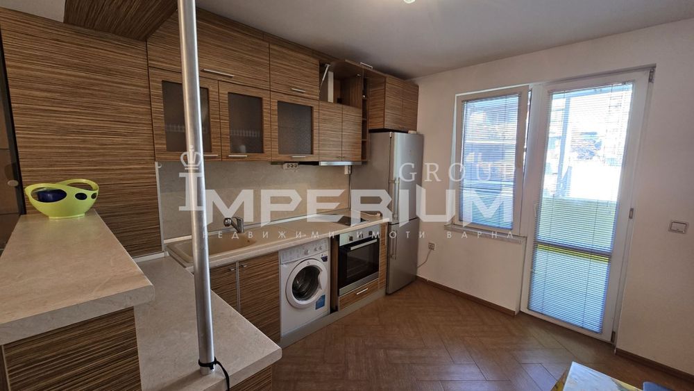 Дава се под наем Тристаен апартамент в Варна, Зимно кино Тракия - 85 кв.м за 612 € - Снимка #2