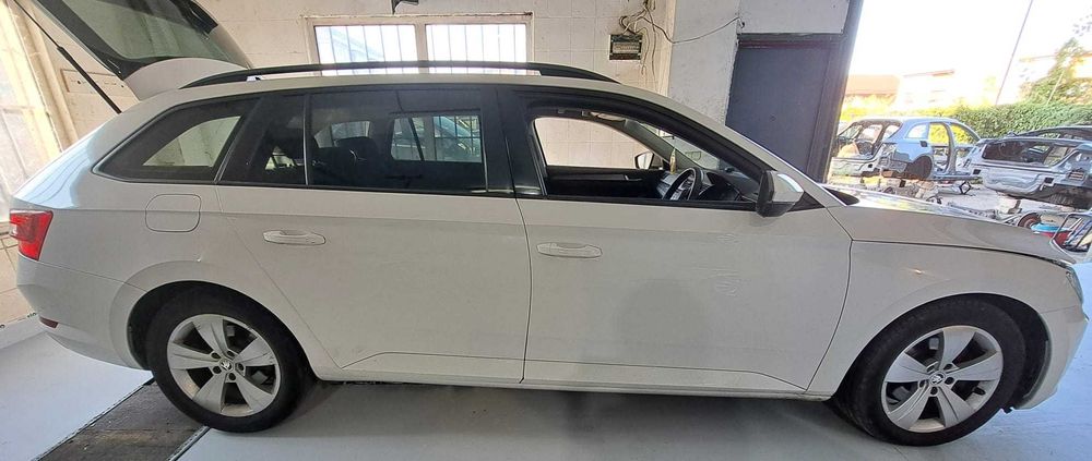 Dezmembrari  SKODA SUPERB FACELIFT 1.6 TDI model 2015 -2020