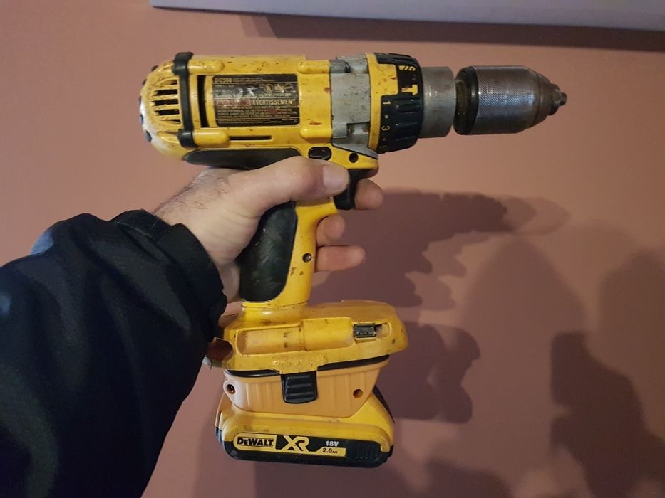 Masina gaurit infiletat si ferastrau circular Dewalt Original