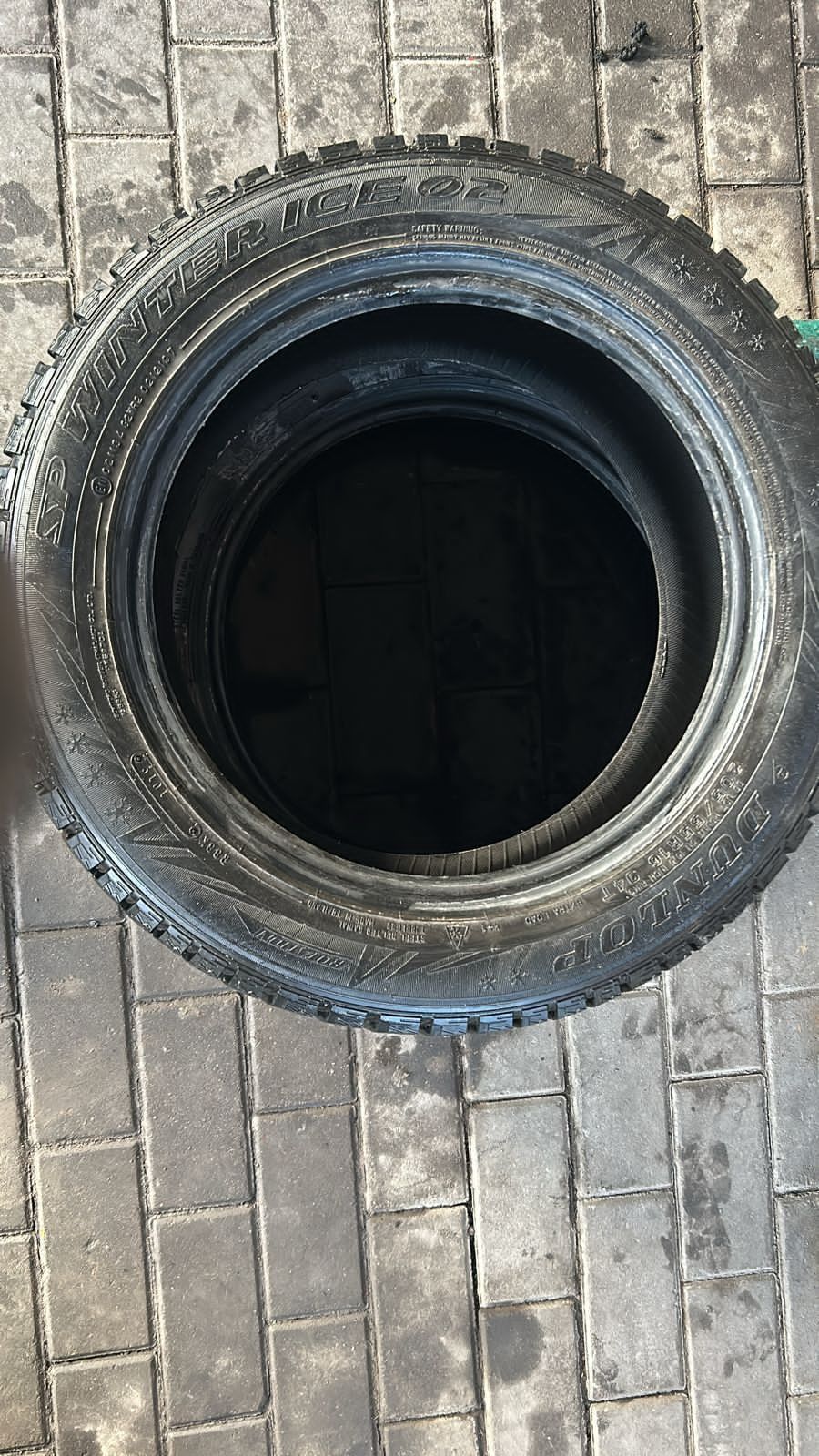 продам зимние шины dunlop