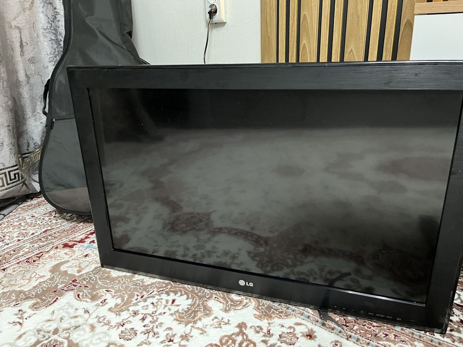 Телевизор LG 32LD350