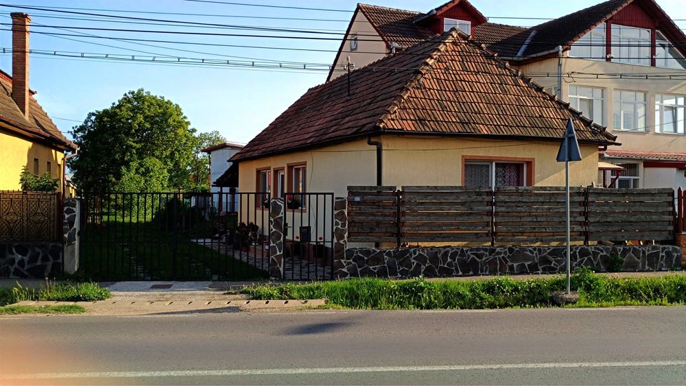 Casa de vanzare in poiana