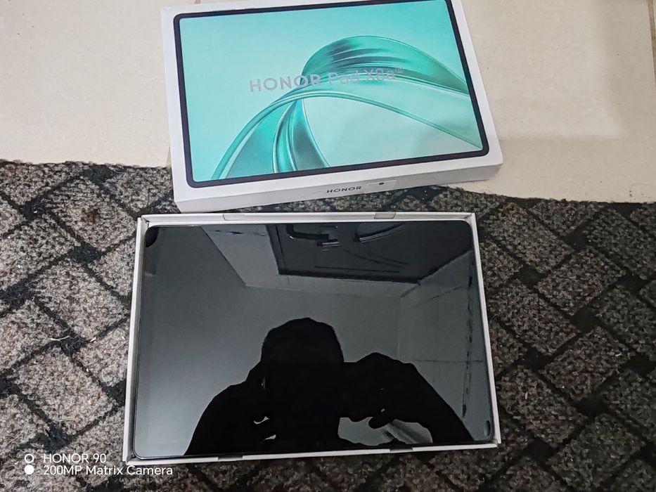 vând honor pad x8a 11"