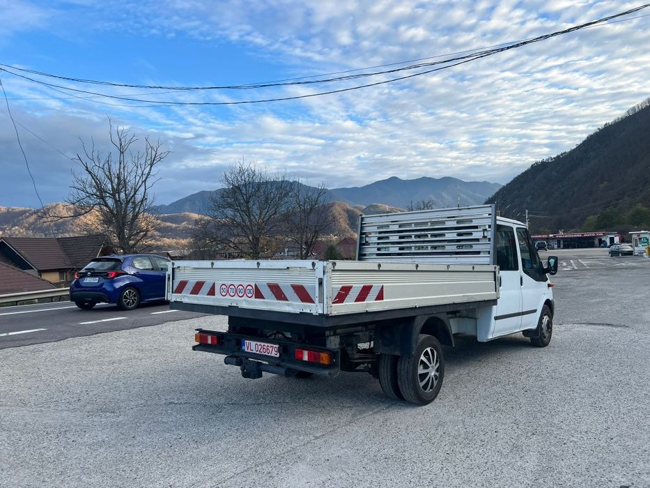 Vand ford 2.4 tdi .7 locuri.6+1 trepte.roti duble..Rar facut