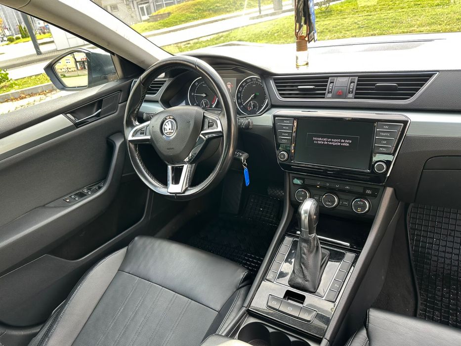 Skoda Suberb 1.6tdi Automat DSG 10500€