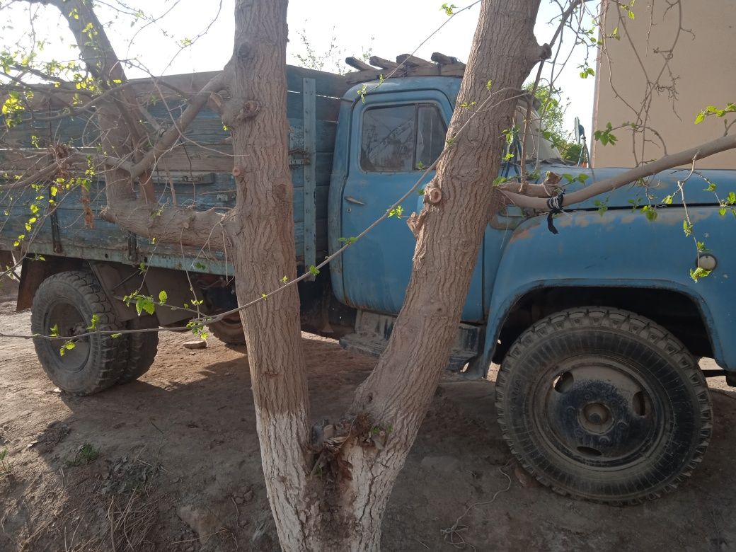 Gaz53 bortli moshina metoni bor narxi kelishib beriladi
