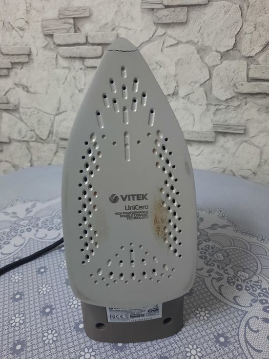 Продам утюг Витек