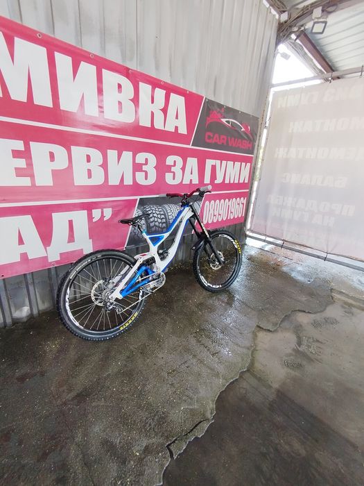 Specialized demo 8