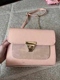 Розова дамска чантичка