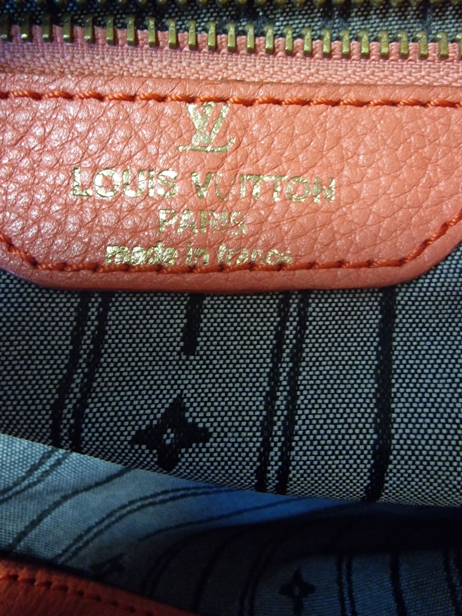 Geanta Louis Vuitton superba