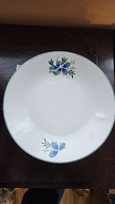 Порцеланови чинии