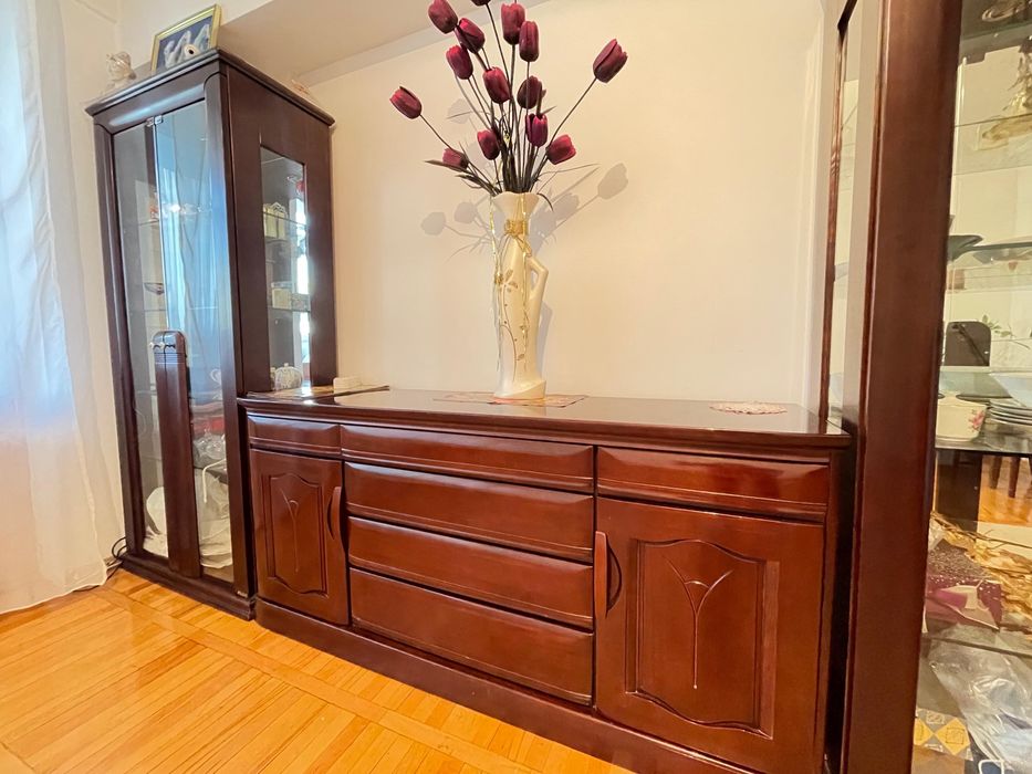 Комод горка в гостиную