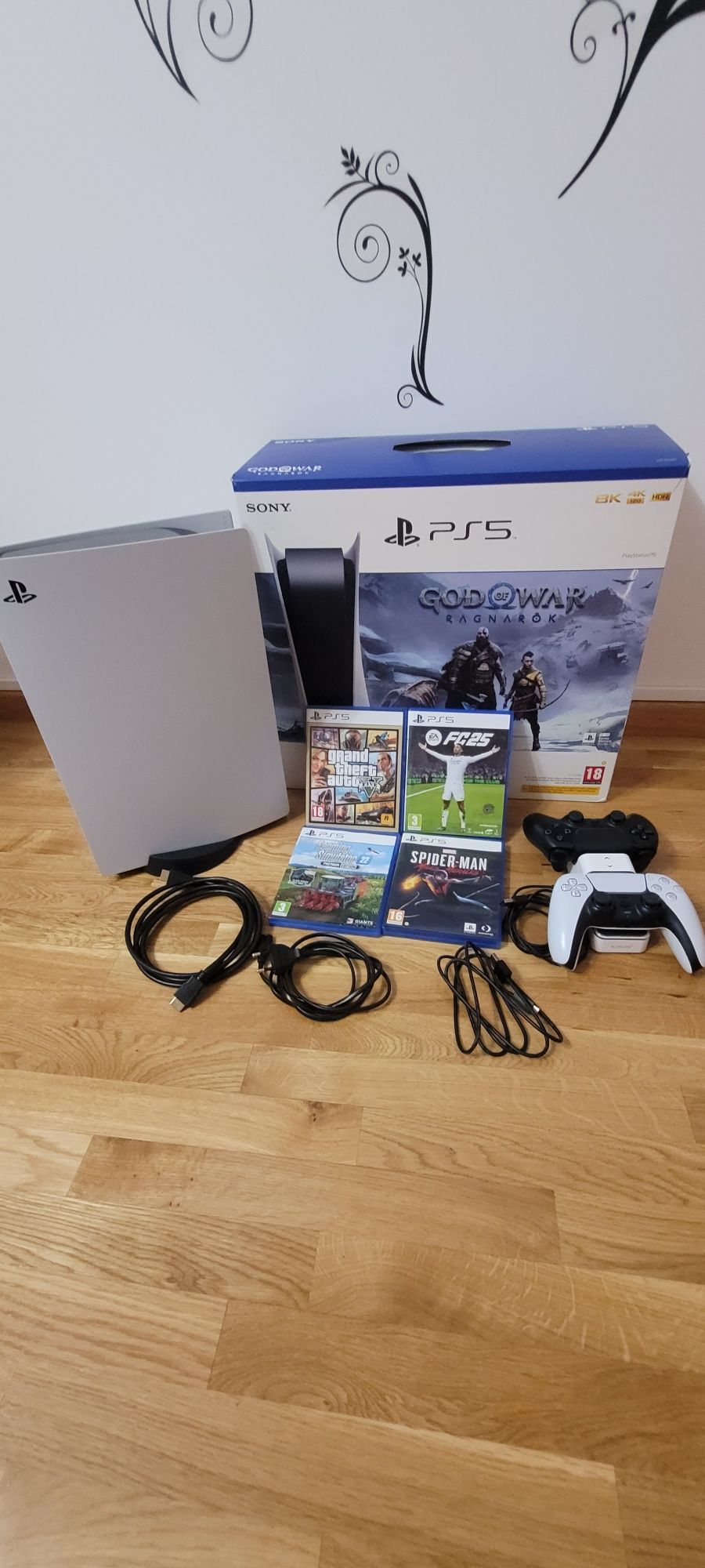 Vând PlayStation 5 cu disk